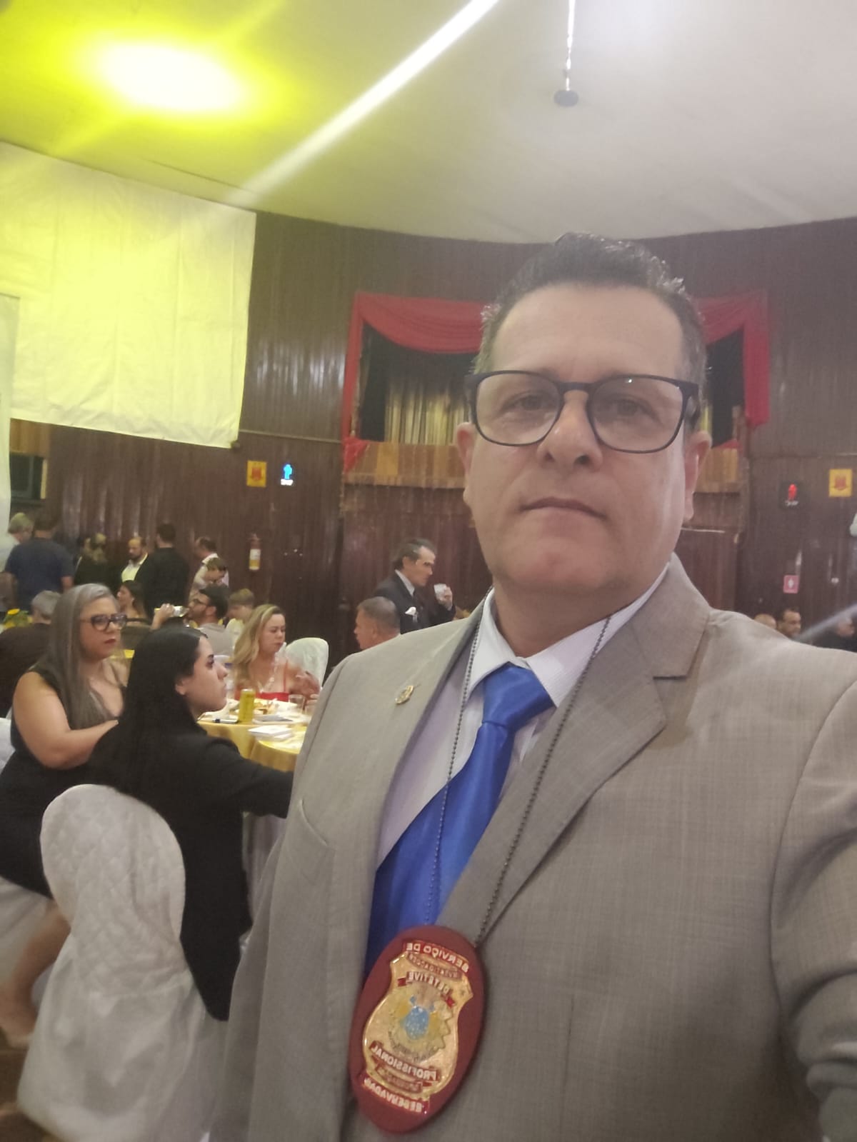 Detetive Edson Frazão explicando como evitar problemas com a Lei Maria da Penha após uma separação